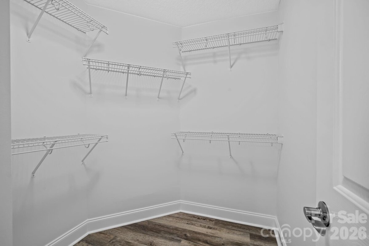 Weaverville 21 4340250u