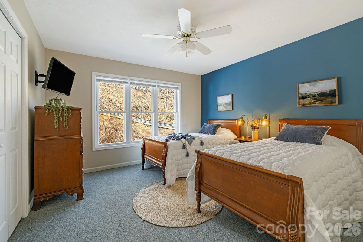 Burnsville 16 4340301p