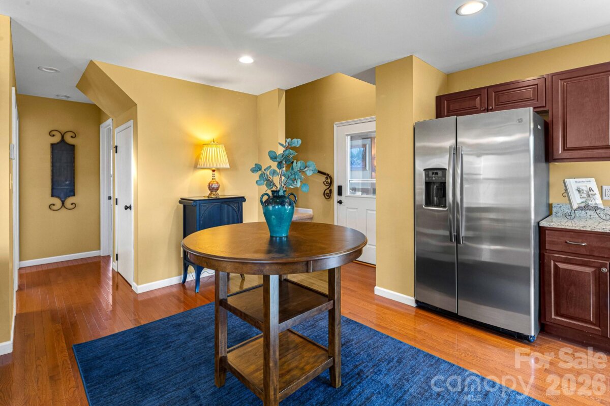 Weaverville 7 4340306g