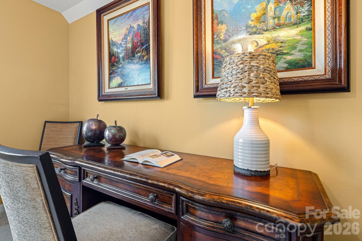 Weaverville 21 4340306u