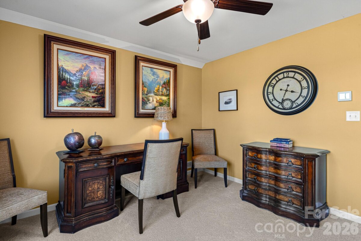 Weaverville 23 4340306w