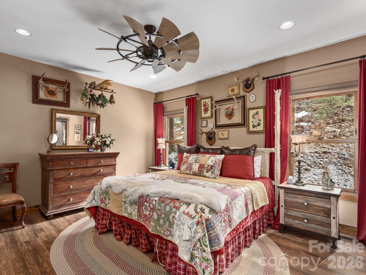 Waynesville 17 4342267q