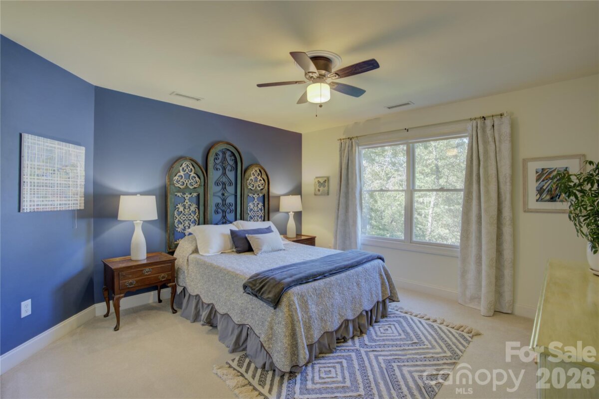 Fairview 18 4342395n