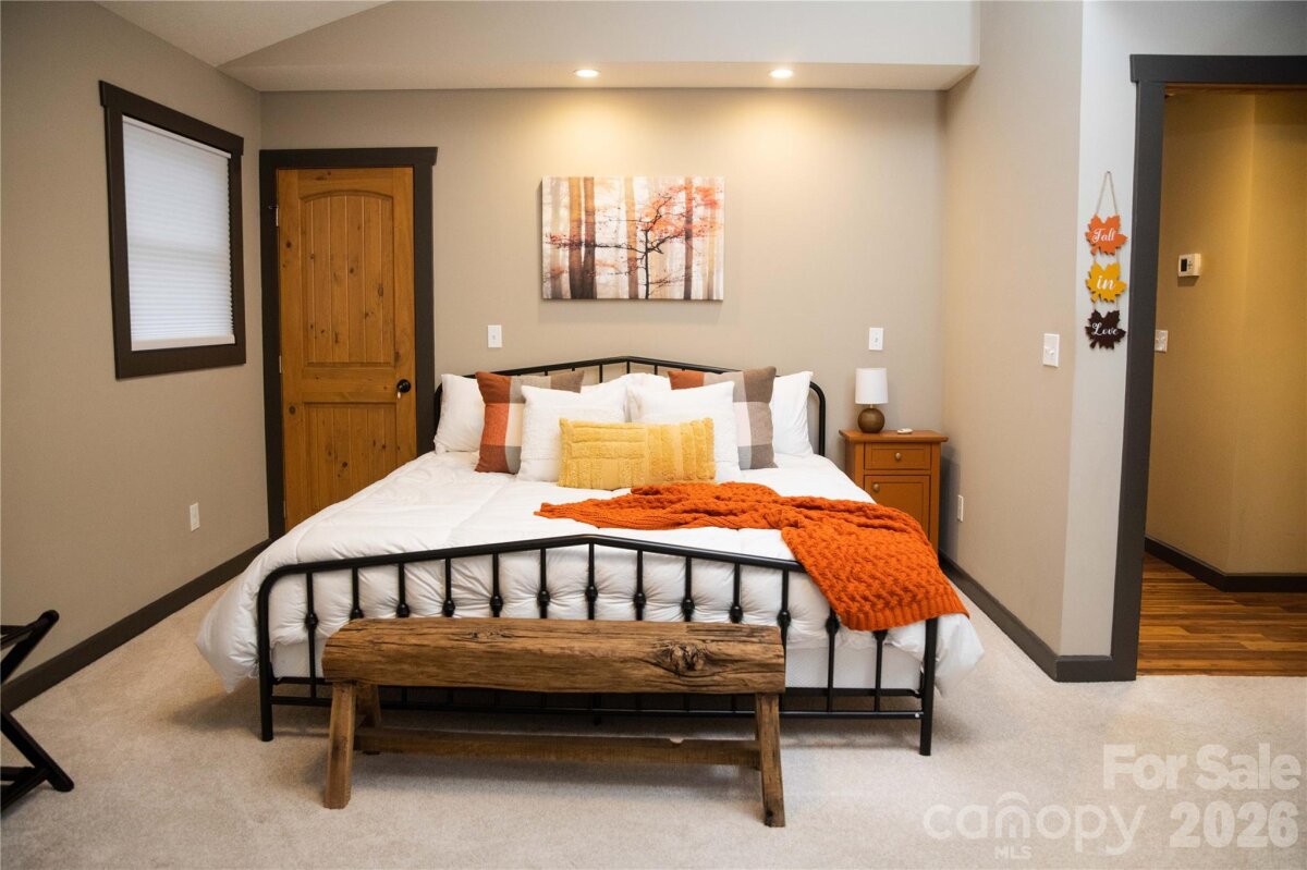 Fairview 29 4343659y