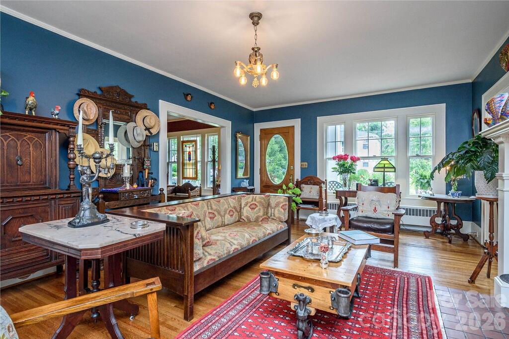 Hendersonville 7 4345265g