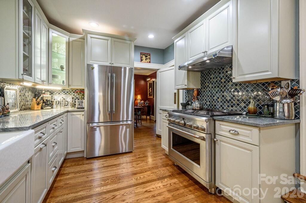 Hendersonville 13 4345265m