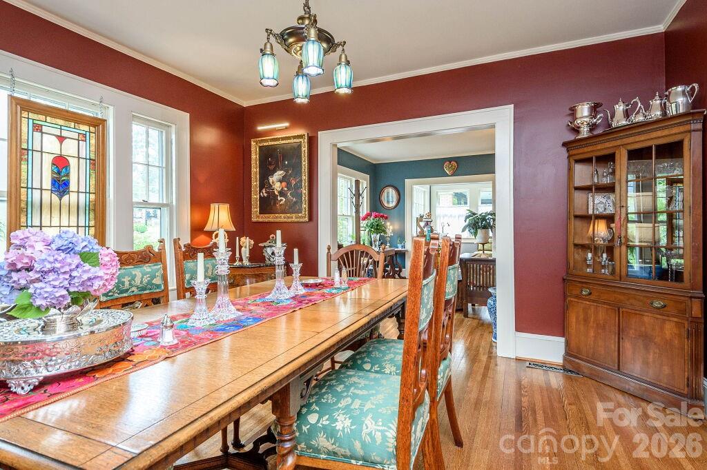 Hendersonville 16 4345265p