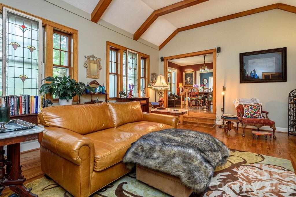 Hendersonville 22 4345265v