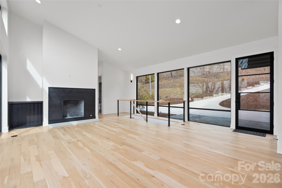 Hendersonville 5 4345642e