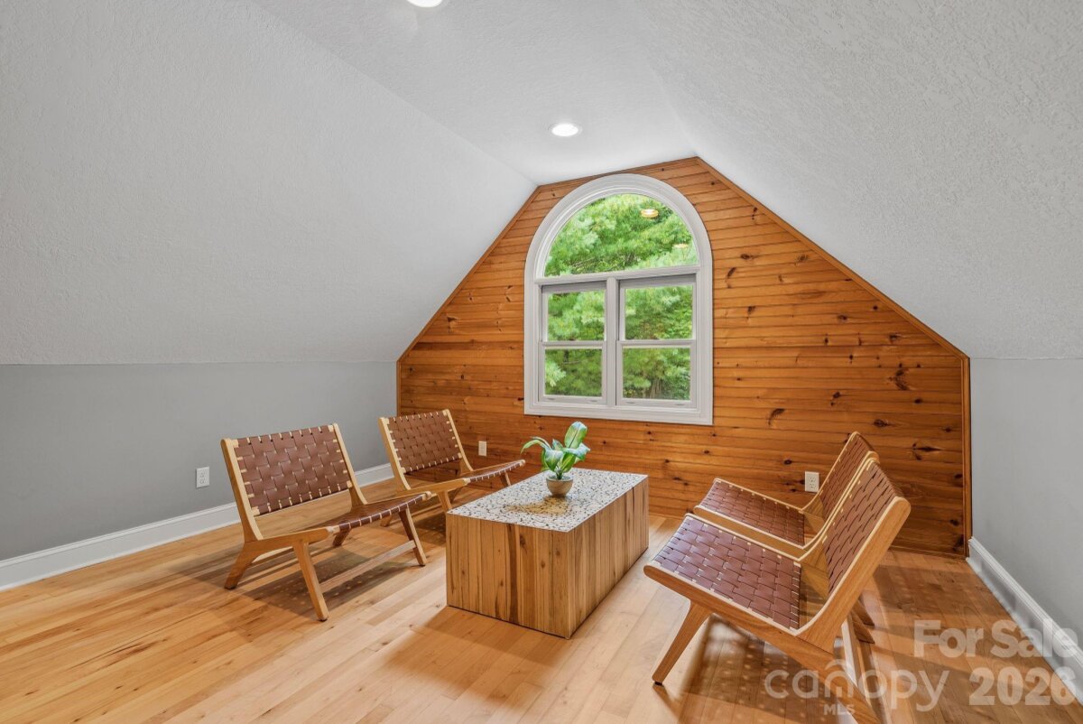 Swannanoa 21 4345906u