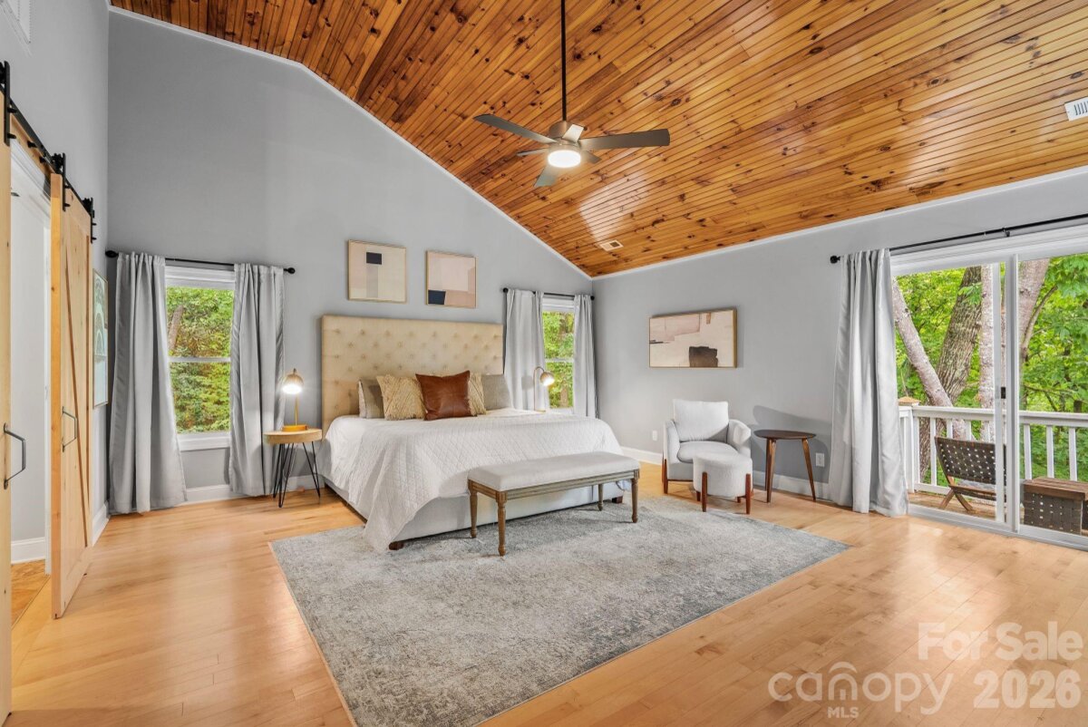 Swannanoa 22 4345906v