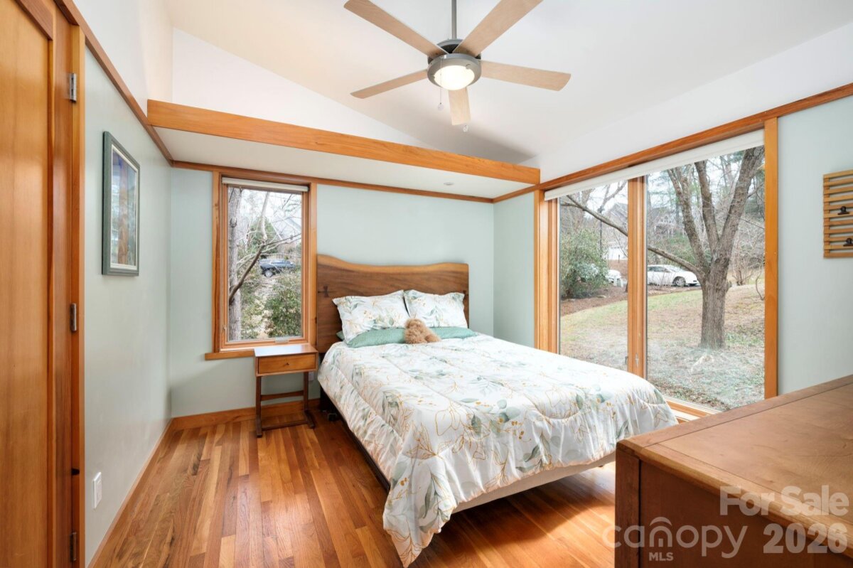 South Asheville 20 4346156t