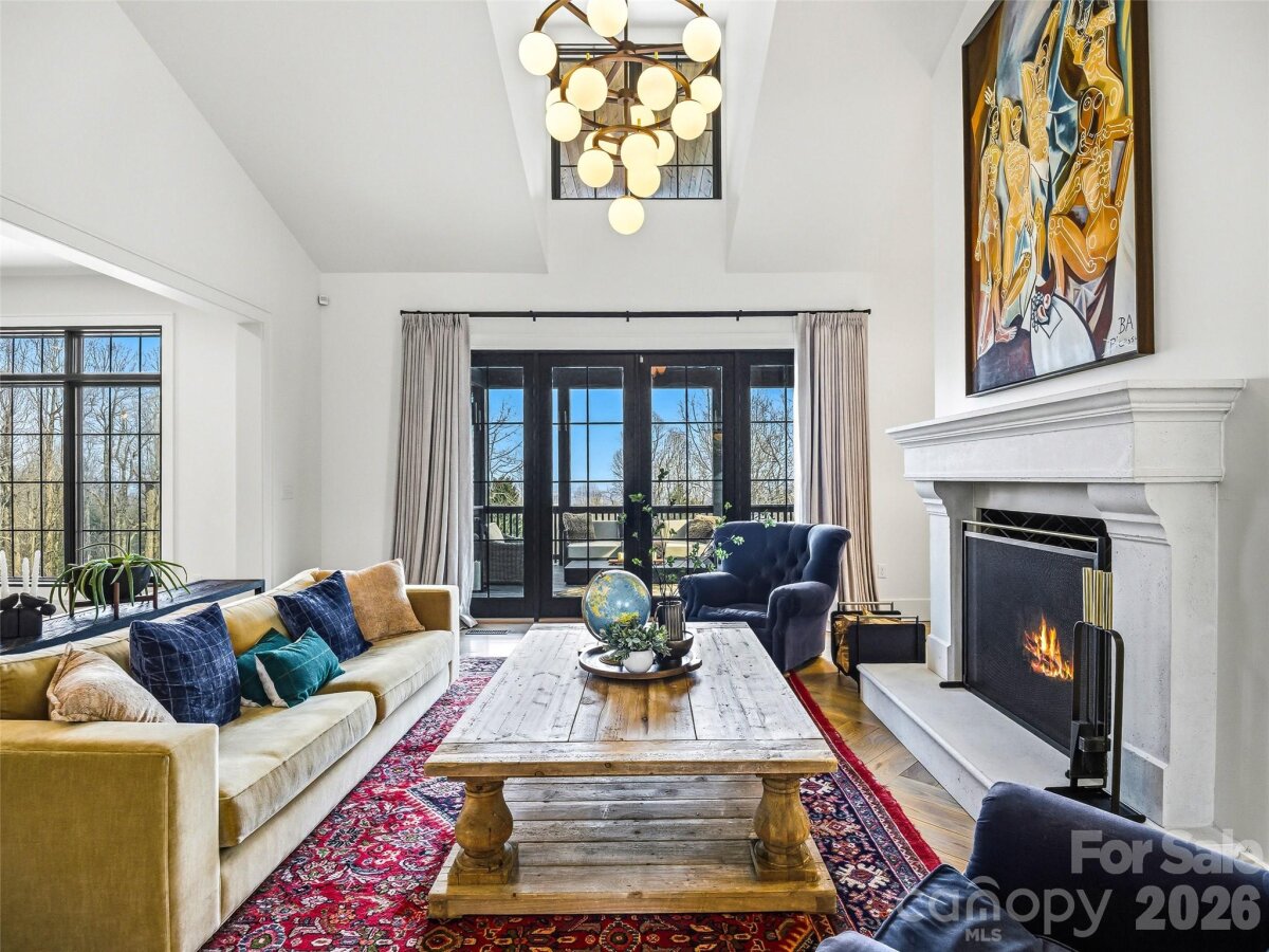 Hendersonville 9 4346762i