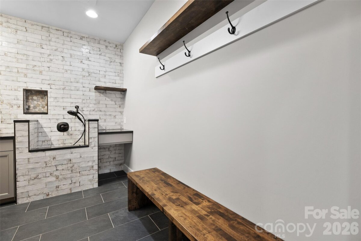 Waynesville 25 4348874y