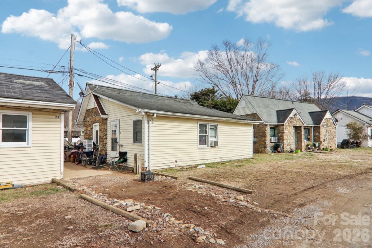 Waynesville 16 4349108p