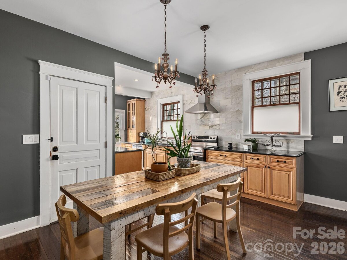 Montford 13 4349325h