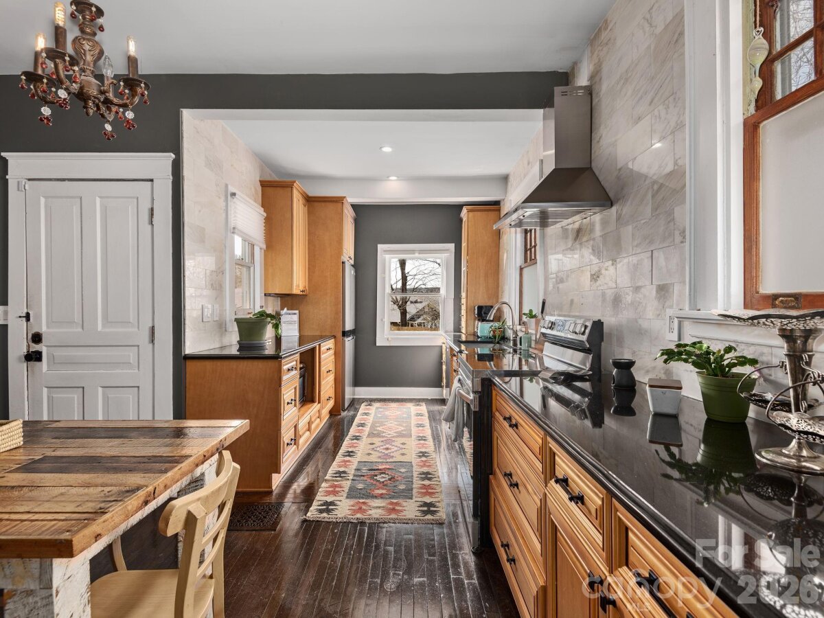 Montford 15 4349325j