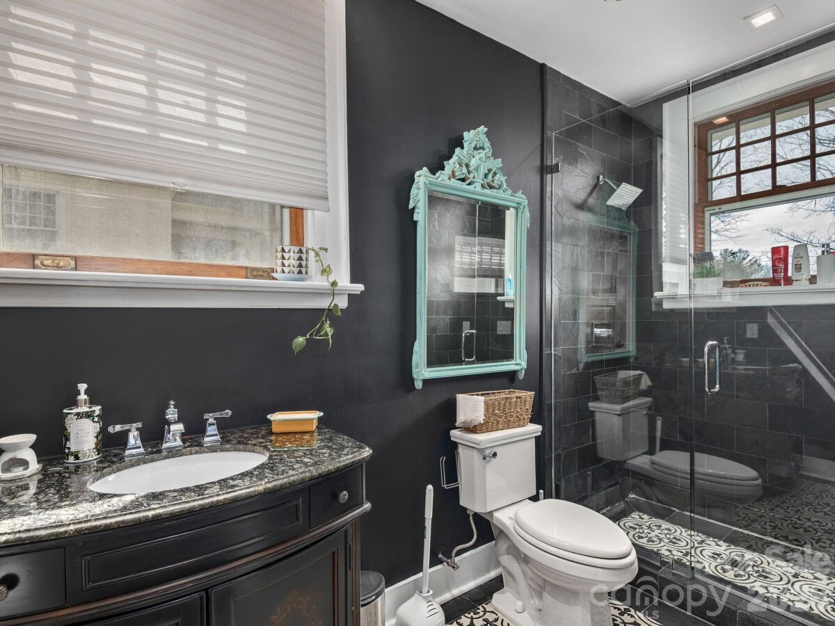 Montford 19 4349325n