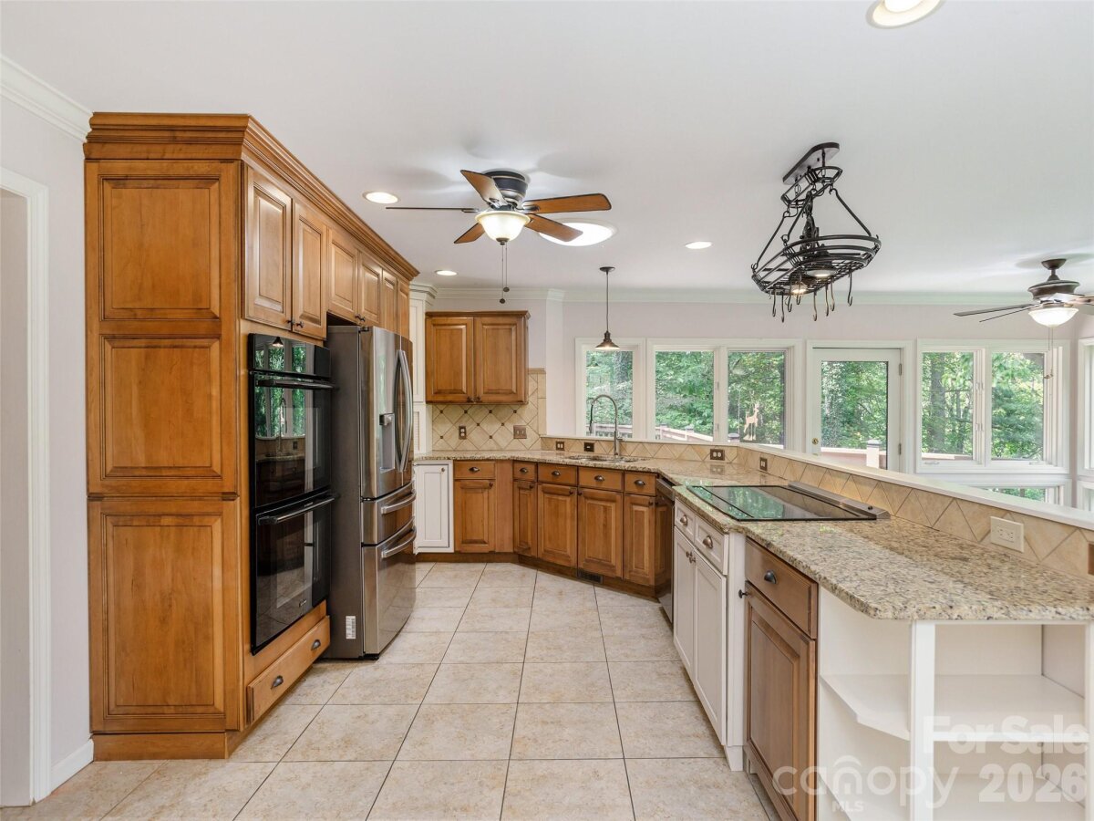 Flat Rock 15 4349338o