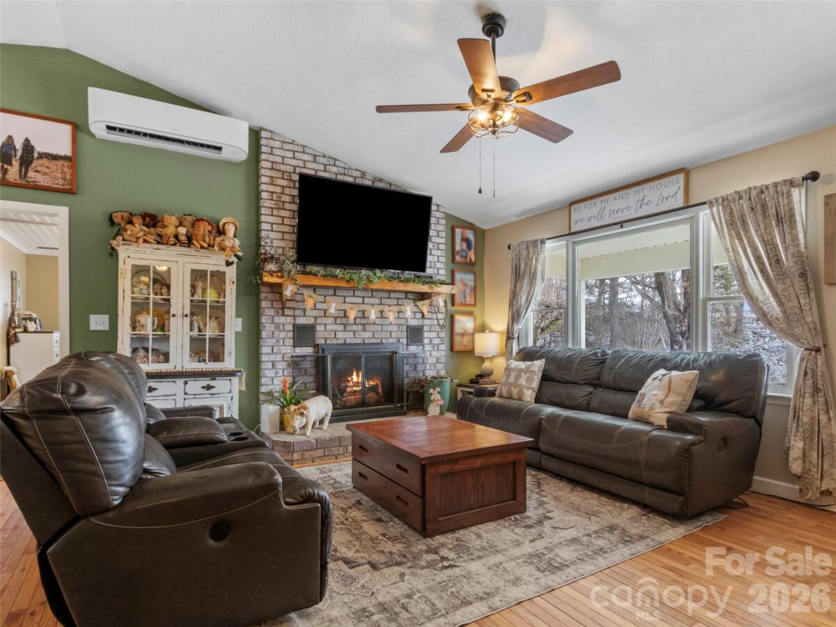 Burnsville 4 4349904d