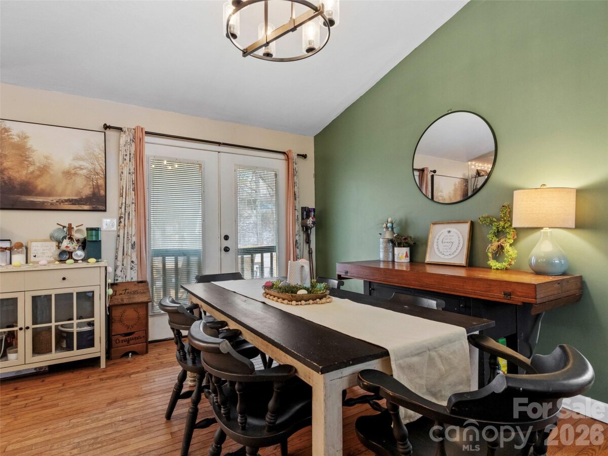 Burnsville 8 4349904h