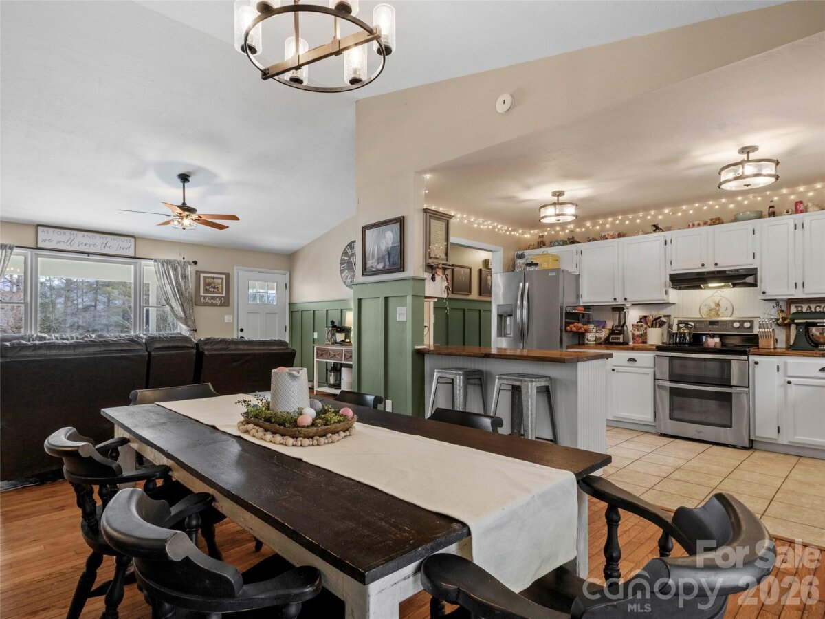 Burnsville 9 4349904i