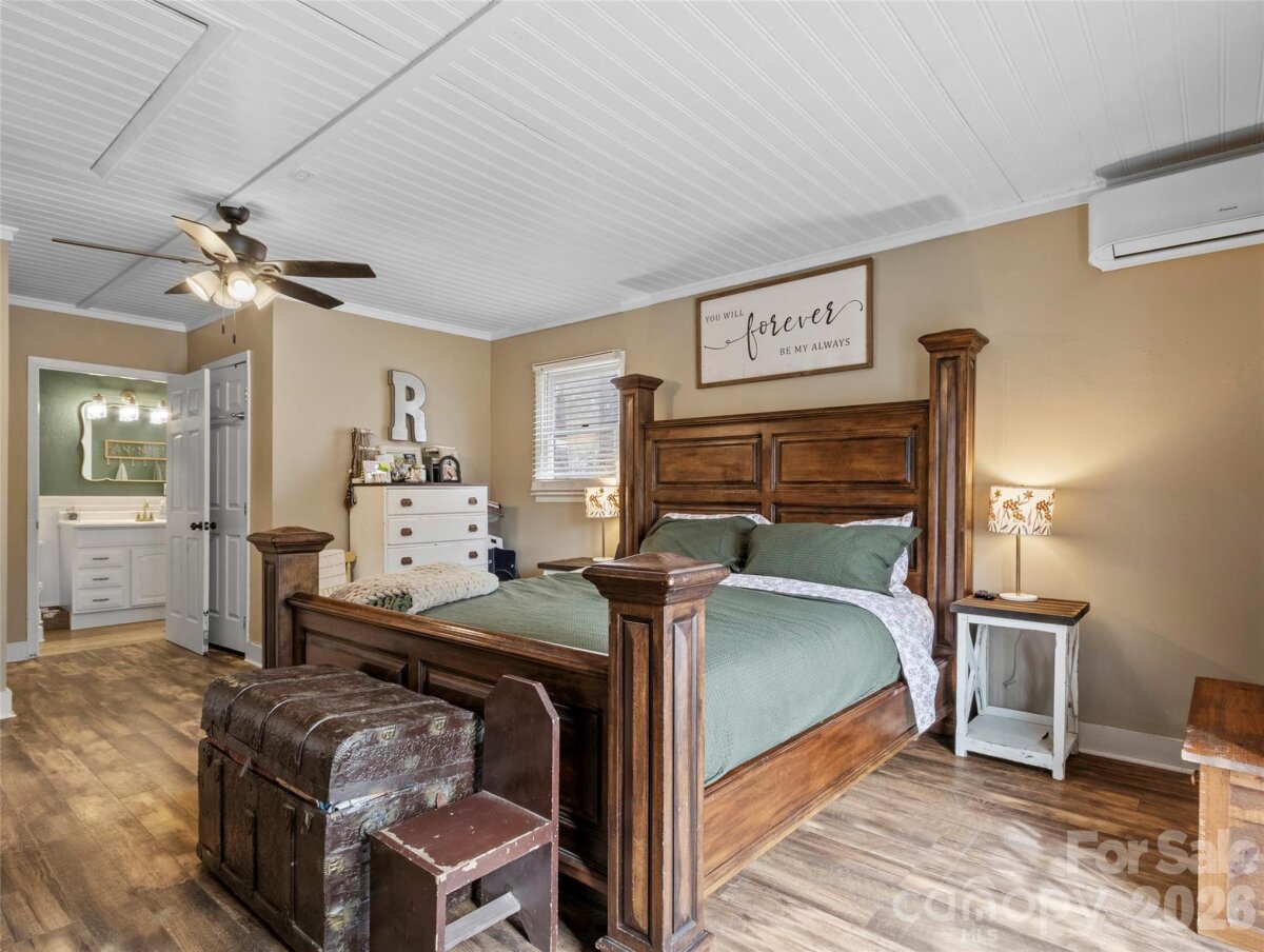 Burnsville 17 4349904q