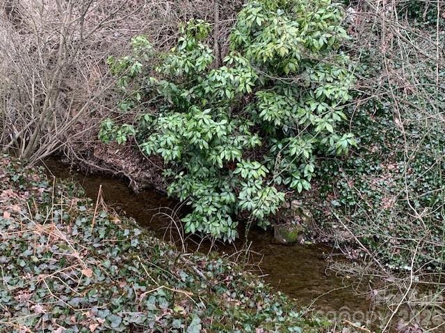 Hendersonville 13 4350558m