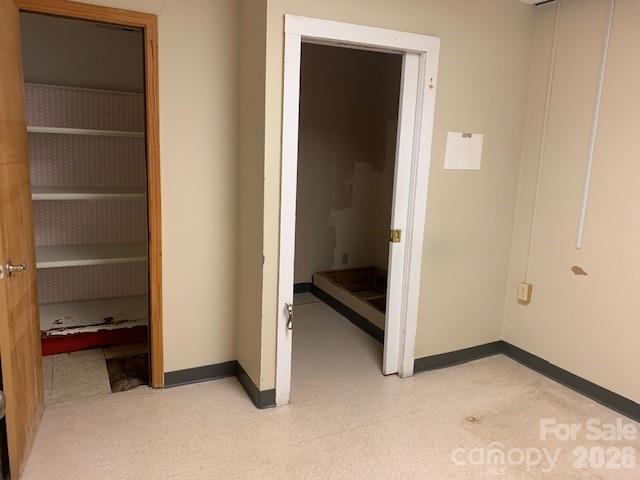 Hendersonville 15 4350558o