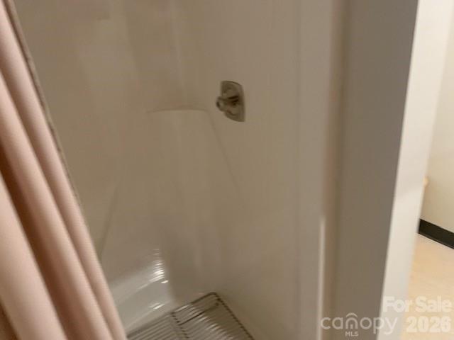 Hendersonville 20 4350558t