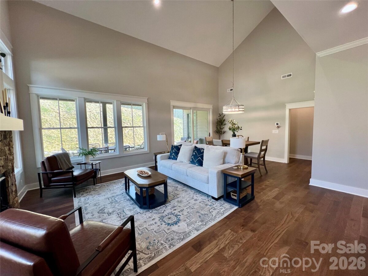 Hendersonville 3 4350616c