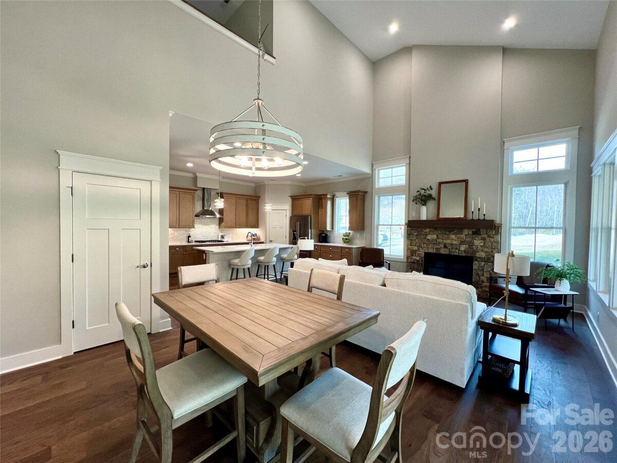 Hendersonville 4 4350616d