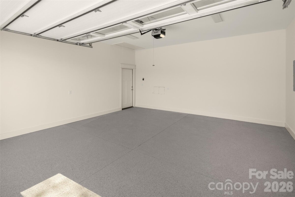 Hendersonville 20 4350616t