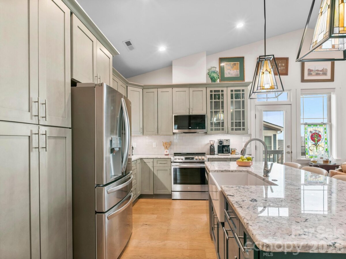 Avery Creek 7 4350794g