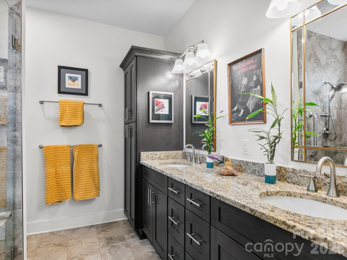 Avery Creek 17 4350794q