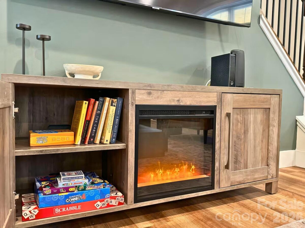 Fairview 30 4350976z