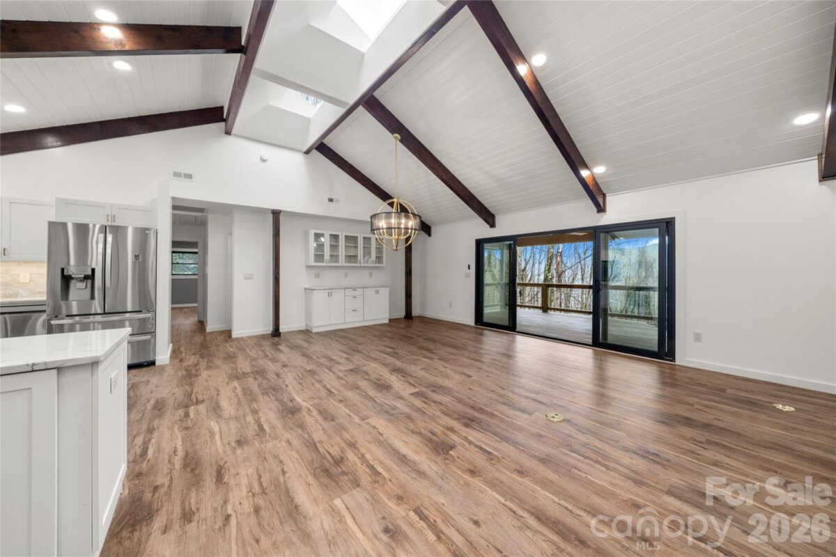 Waynesville 8 4351574h