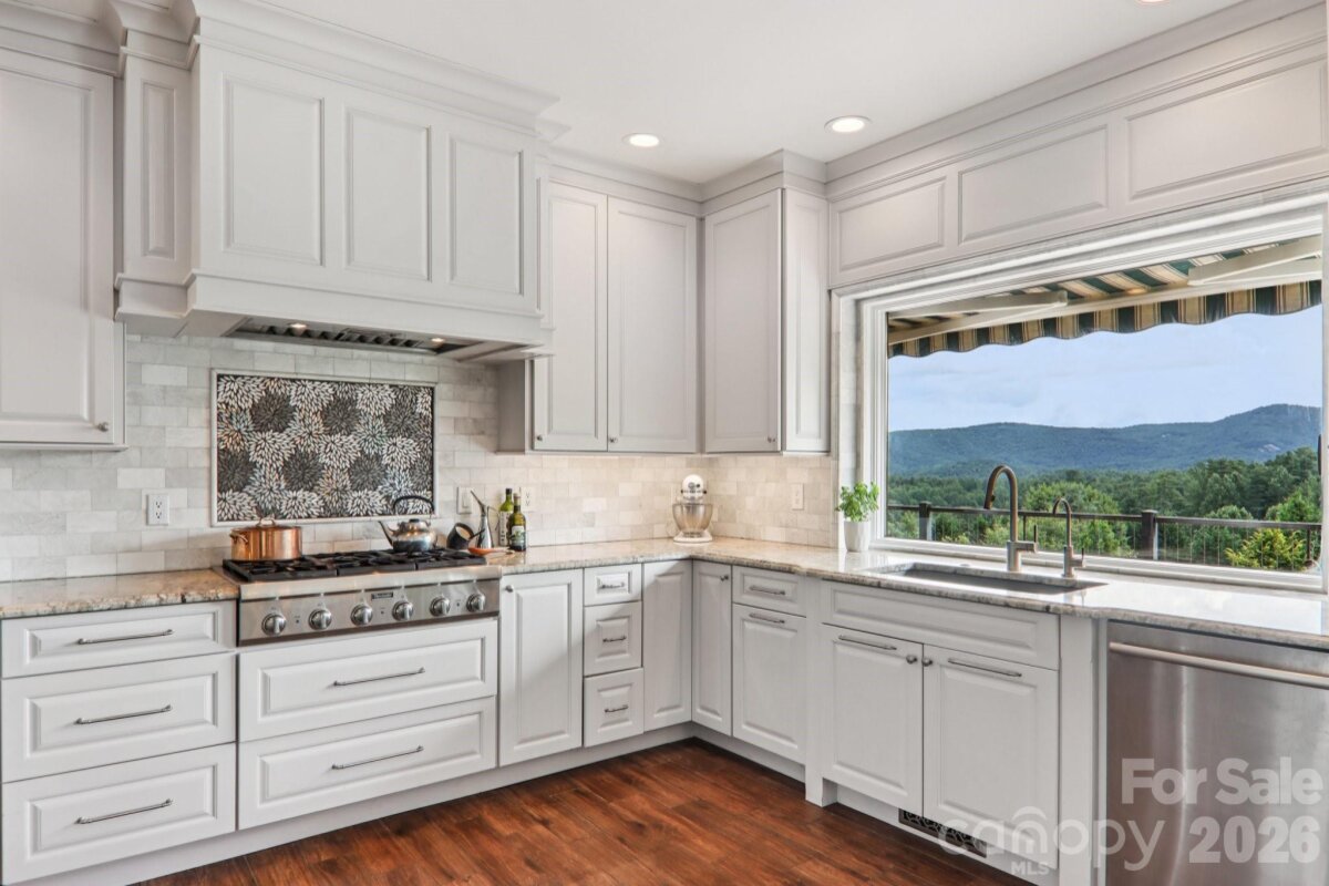 Hendersonville 11 4351639k