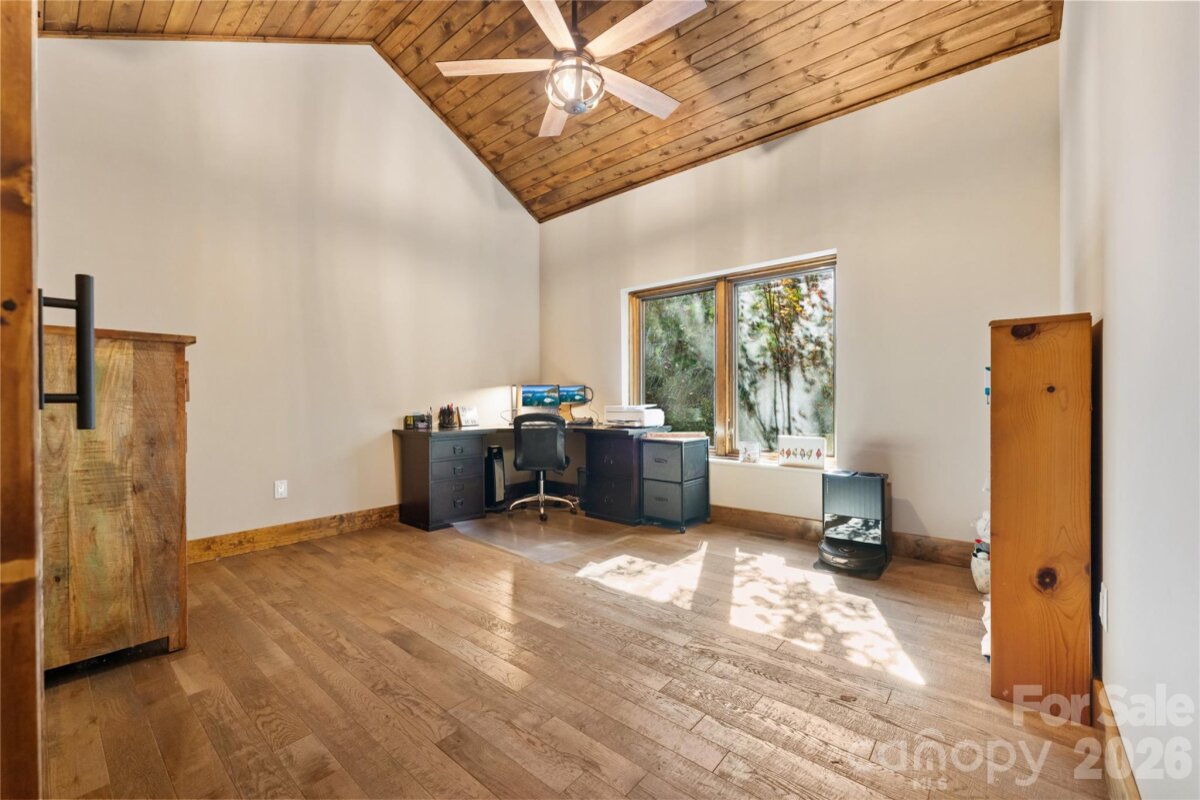 Waynesville 26 4352186z