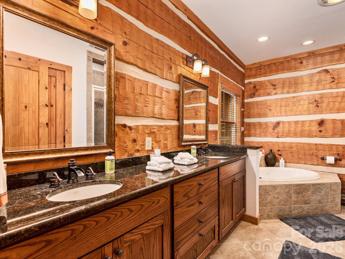 Burnsville 8 4352768h