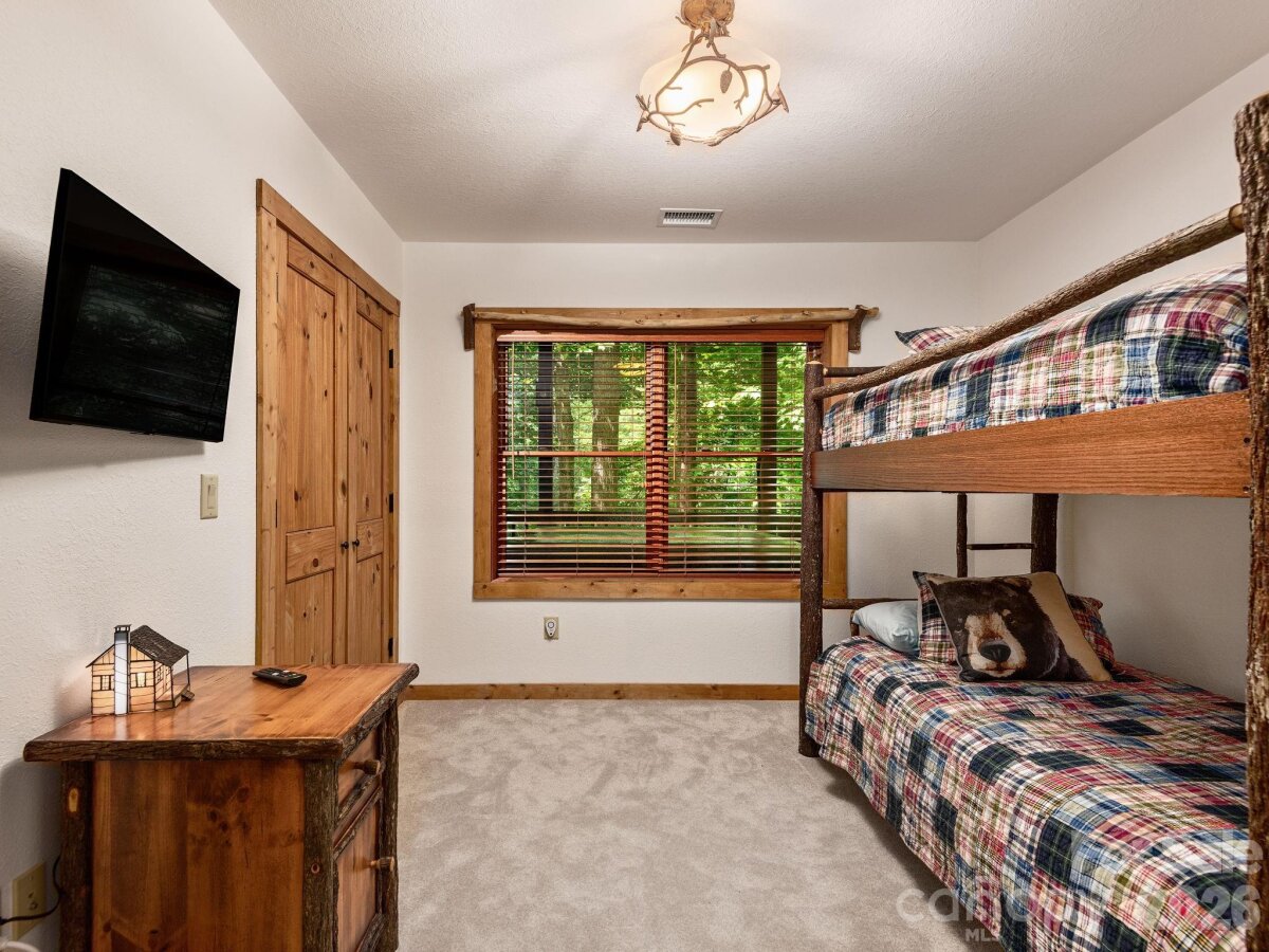 Burnsville 25 4352768y