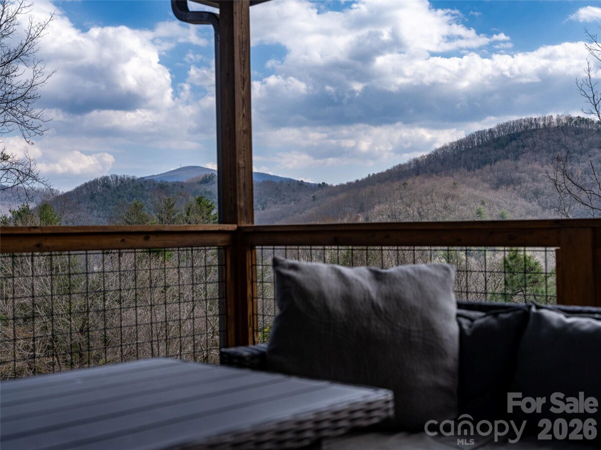 Fairview 13 4353772i