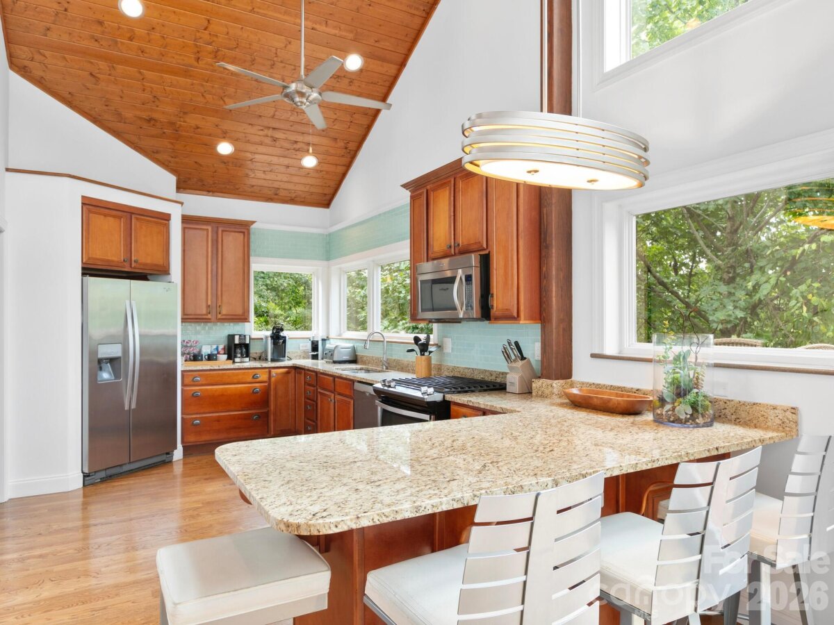 Hendersonville 6 4354526f