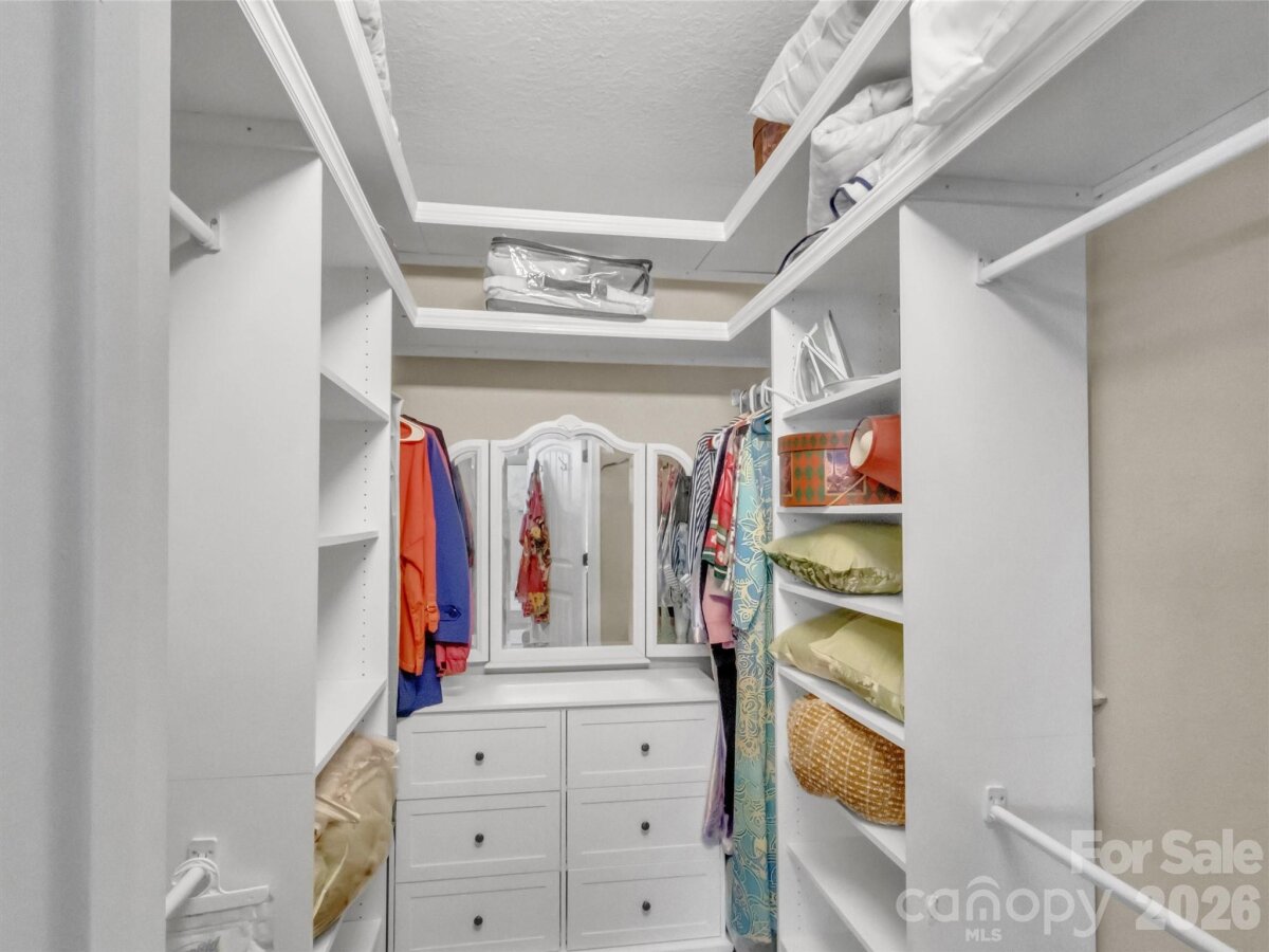 Waynesville 16 4354572p