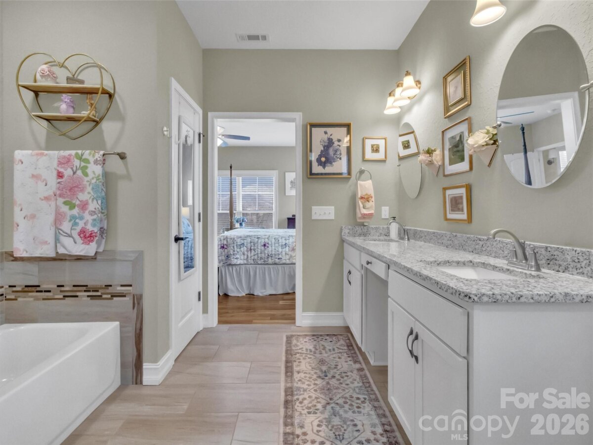 Waynesville 20 4354572t