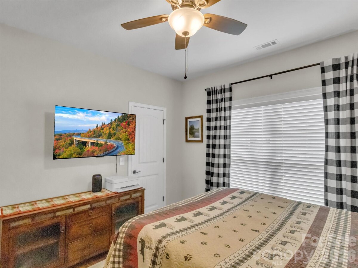 Waynesville 22 4354572v