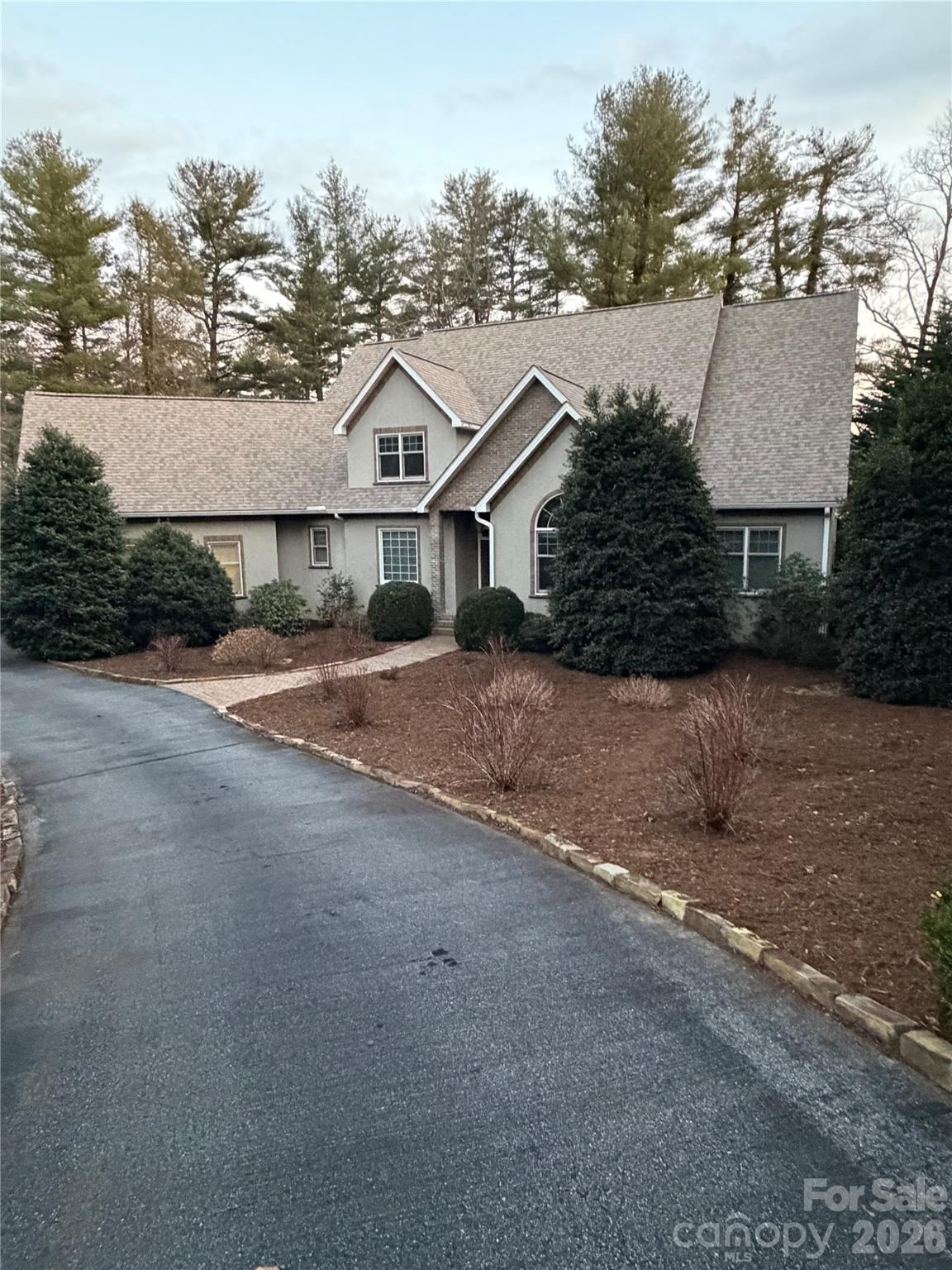 Hendersonville 3 4354870c