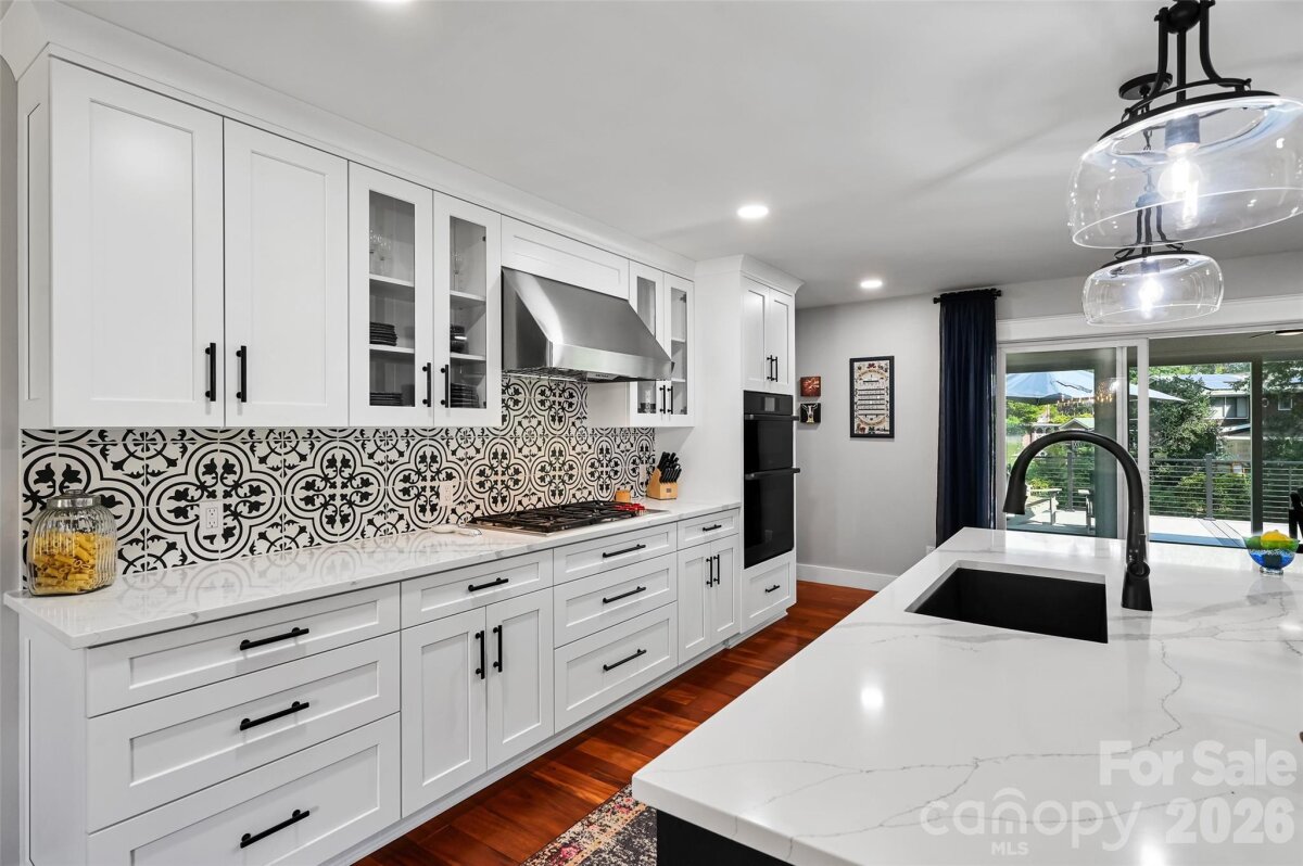 Hendersonville 5 4354962e