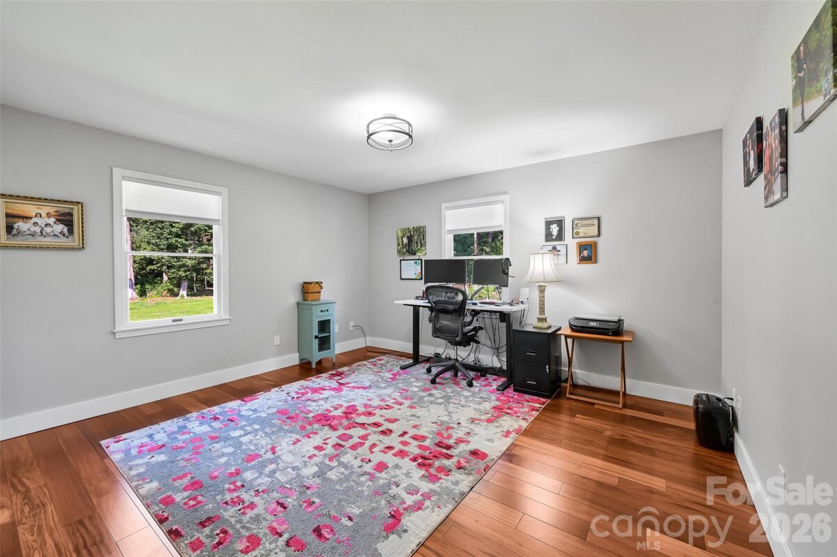 Hendersonville 20 4354962t