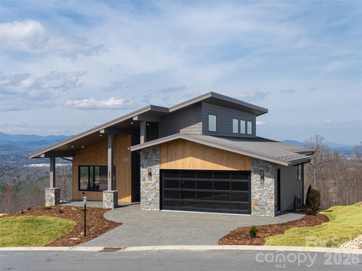 Hendersonville 7 4355348g